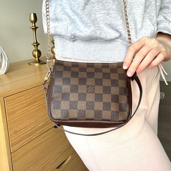 ✅AUTHENTIC✅LOUIS VUITTON Ebene Damier Truth Cosmetic Pouch - Picture 11 of 17